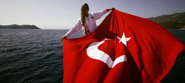 Dünya dalış rekortmeni Şahika Ercümen, 2 dakika 14 saniyede 66