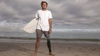 An Australian man who was almost killed in an attack by a great white shark has won the right to keep a tooth the animal left wedged in his surfboard. Surfer Chris Blowes lost his leg and was in a […]