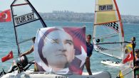 30 Ağustos Zafer Bayramı nedeniyle Akdeniz Yelken Kulübü, Amasra Yelken Kulübü ve Beylikdüzü Rüzgar Sörfü Spor Kulübü’nde yelken etkinlikleri düzenlendi. Antalya, Bartın ve İstanbul’da düzenlenen 30 Ağustos Zafer Bayramı etkinliklerinde yelkenlilerimiz denizde Türk bayraklarıyla muhteşem bir görüntü sergilediler. Türkiye Yelken […]
