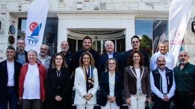 TYF Başkanı Özlem Akdurak başkanlığında gerçekleştirilen toplantıya; Başkan Vekili Hakan