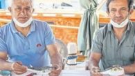 Antalya’da balıkçılar Tarım ve Orman Bakanlığı’nın zehirli balon balığı için, ‘Kuyruğunu getir 5 TL’yi götür’ projesini bir an önce hayata geçirmesini istiyor. Koronavirüs salgını nedeniyle projenin askıda kalması balıkçıları üzdü. 10 kooperatifin üye olduğu Su Ürünleri Kooperatifleri Birliği Başkanı Cengiz […]