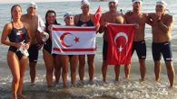 Kuzey Kıbrıs Türk Cumhuriyeti’nden (KKTC) 1 Eylül Dünya Barış Günü dolayısıyla yüzmeye başlayan Hacettepe Üniversitesi Gençlik ve Spor Kulübü Derneği Master Yüzme Takımı sporcuları, Mersin’in Silifke ilçesine bağlı Taşucu sahiline geldi. Girne Limanı’ndan hareket eden 10 sporcu yaklaşık 38 saat […]