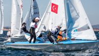 Vilamoura – Portekiz’de düzenlenen 470 Dünya Şampiyonası’nda Olimpik Milli Sporcularımız Beste Kaynakçı ve Okyanus Arıkan elde ettiği dereceyle 470 Kadınlar sınıfında Tokyo Olimpiyat Oyunları’na katılma hakkını elde etti. Elde edilen kotayla ülkemiz tarihinde ilk defa 470 Kadınlar sınıfında Olimpiyat Oyunları’nda […]