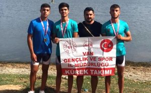 Van Gençlik ve Spor İl Müdürlüğü Kürek Takımı, Sakarya’da yapılan