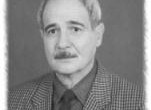 1933 yılında İstanbul’da doğdu. 1951 yılında Deniz Kuvvetleri Komutanlığı’na katılıp gönüllü dalgıç oldu. Çanakkale’de batan Dumlupınar Denizaltısı’na yapılan kurtarma çalışmalarına katıldı.1956 yılında T.C.G. Kurtaran Gemisi ile ABD ye gitti. Amerika da balıkadam kursu gördü. Aynı gemide yedi sene derinsu dalgıçlığı […]