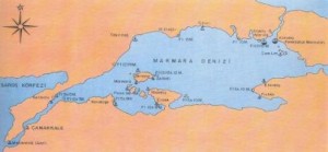 Marmara Denizi, kuzeyde İstanbul Boğazi ile Karadeniz’e, güneyde Çanakkale Boğazı