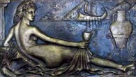 Şimdi söyleyin bakalım. Elinizde M.Ö. 7-6. Yüzyıllara tanıklık etmiş bir Lesbos amforası olsa; (Bknz.Fotoğraf-1) o dönemde kimlerin yaşadığını veya o amforadan kimlerin şarap içtiğini merak etmez misiniz? Edersiniz biliyorum. Edince de benim gibi yüzlerce yıl öncesine gidersiniz. Peki o tarihte […]