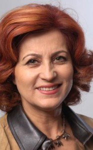 Tiyatro sanatçısı Betül ARIM ” yunusların ve diğer tüm deniz