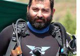 Deniz Biyoluğu Doç.Dr.Baki Yokeş yunus parklarının uluslararası hayvan hakları sözleşmelerine aykırı olduğu bildirdi. Baki hoca ” yunus parklarına hayır! ” dedi