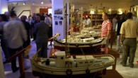 Muğla’nın Bodrum ilçesinde bu yıl 23’ncüsü düzenlenecek olan Yat Festivali, Bodrum Deniz Müzesi’nin açılışı ile başladı. Müzede, Bodrum’un 3 bin yıllık tarihi geçmişinde kullanılan balıkçı, süngerci, nakliye, gezi teknelerinin birebir modelleri sergileniyor. Bodrum Ticaret Odası, BodrumBelediyesi ve Bodrum Denizciler Derneği […]