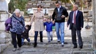 Bodrum Sualtı Arkeoloji Müzesi Müdürü Yaşar Yıldız, Kürşad Tüzmen ve ailesine müze gezileri sırasında yardımcı oldu. Kürşad Tüzmen müze gezisi sonrası, Ermeni Soykırımı Yasası, Şırnak’ın Uludere İlçesi’nde 35 kişinin hayatını kaybetmesiyle ilgili olarak görüşlerini açıkladı. 4 bin yıllık Türk tarihinde […]