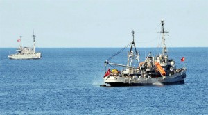Deniz Kuvvetleri Komutanlığı yetkililerinden alınan bilgiye göre, kurtarma çalışmalarını yürüten