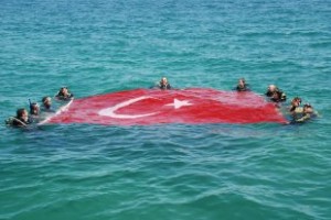 Deniz Altında 19 Metre Türk Bayrağı Açıldı19 Mayıs 2012 Cumartesi