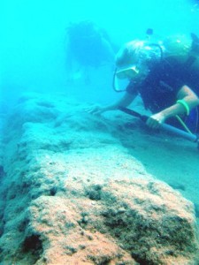 Antalya kıyılarına dalış yapan sualtı arkeologları, robotlar ve sonar cihazlarıyla