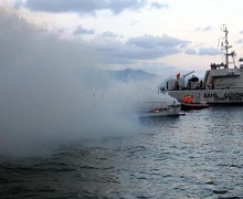 MUĞLA’nın Marmaris İlçesi’nde, makine dairesinde çıkan yangın sonucu alev alan