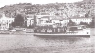 1934’te Hollanda tezgahlarıda inşa edilen BAYRAKLI 255 gross tonluk küçük bir yolcu gemisiydi. Boyu 39,5 m, genişliği 7 m kadardı… Sağlı, sollu iki adet dizel motoru vardı… Buhar makineli olmayıp motorlu olmakla da öncekilerden ayrılıyordu… 9 mile yakın hız yapmaktaydı. […]