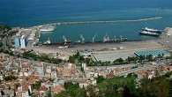 Trabzon havalimanından çıkışları rahatlatacağı iddia edilen sahil geçiş yolu ihale edildiğinde Trabzon’da ‘havalimanına gelecek Amerikan askerleri için yapılıyor’ denmişti. Sonrasında Kaşüstü’nün başına devasa 400 yataklı hastane yapıldığında da ‘bölgede olası bir İran savaşında yaralananlar burada tedavi edilecek’ senarları yazıldı ve […]