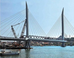 İstanbul’un ihtiyaçları yine tarihe takıldı… Haliç metro geçiş köprüsü Mimar