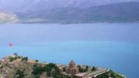 Atatürk Üniversitesi Su Ürünleri Fakültesi tarafından hazırlanan proje kapsamında iç sulardaki göllerin tabanı temizlenerek dalış turizmine kazandırılacak. Fakülte Dekanı Prof. Dr. Muhammed Atamanalp, AA muhabirine yaptığı açıklamada, üniversitelerin eğitimin yanında sosyal çalışmalara da yönelmesi gerektiğini belirterek, turizme katkı sağlamak amacıyla […]