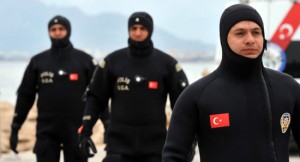 Türk Polis teşkilatı, havada ve karada olduğu gibi “Mavi vatan”