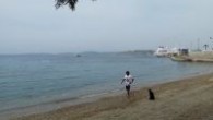 Akçebük mevkiinde yapımı devam eden ve zaman zaman Bodrum’un gündemine gelen ultralüks konut projesi çevrecilerin ve mahalle sakinlerinin tepkisini çekti. Geçtiğimiz günlerde denize inşaat malzemeleriyle dolgu yapıldığını öne süren çevreciler daha önce de duruma tepki göstermişti. Bodrum Kaymakamlığına yapılan şikayetler […]