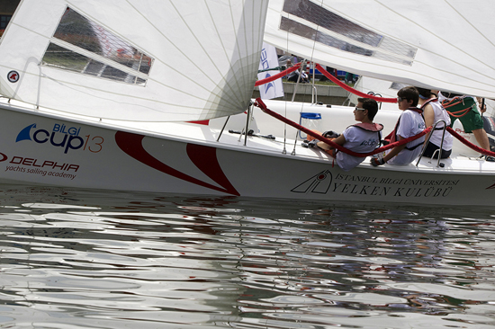 “Bilgi Cup 2013” yelken yarışmasında 16 lise Haliç Kongre Merkezi’nin