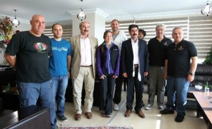 Van Gölü’nde paletsiz değişken ağırlık ile 55 metre olan dünya