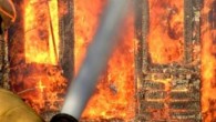 İzmir’in Bergama İlçesi’nde yangın çıktı. Bergama Kalesi’nde akşam saatlerinde başlayan yangına müdahale ediliyor. Saat 18 sıralarında Bergama Kale Tepesi’nde başlayan yangın ilçede paniğe neden oldu. Yangına anında müdahale eden Orman işletme ve itfaiye ekipleri söndürme çalışmalarını sürdürüyor. İki helikopter ve […]