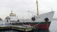 ÖİB’nin özelleştirme ilanı Resmi Gazete’de yayımlandı. Buna göre, İhale Komisyonunca şirket mülkiyetinde bulunan M/T Ömerli su tankerinin, 176 bin dolar bedelle en yüksek teklifi veren ACD Denizcilik Ticaret Ltd. Şti.’ye İhale Şartnamesi çerçevesinde satılmasına, ACD Denizcilik’in sözleşmeyi imzalamaktan imtina etmesi […]