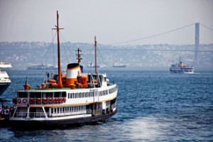 İki kıta arasında 5 gün boyunca sürecek doğaçlama tiyatro gösterisi