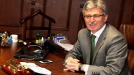 Gölcük Belediye Başkanı Mehmet Ellibeş, söz konusu bölgede sahildeki arazilerin birileri tarafından toplandığı konusundaki duyumların kendisine de ulaştığını belirtti, “Bu konu bölgede konuşuluyor. Ancak bize, belediyemize herhangi bir başvuru olmadı. Konuyu yakından takip etmeye başladım” dedi. Gölcük Belediye Başkanı Ellibeş, […]