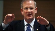 ABD’deki Federal Mevduat Sigortaları Kurumu FDIC’nin başkan yardımcısı Thomas Hoenig, kurumunun tek bir büyük bankanın iflasıyla başa çıkabileceğini, ancak daha büyük bir krizin kurtarma görüşmelerine neden olabileceğini söyledi. Dodd-Frank Yasası’yla Amerikan bankacılık regülötörlerine, bütük bir bankayı dağıtma yetkisinin sadece özel […]