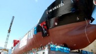 Yapımı 1 yılda tamamlanan ‘YM Amazon’ adlı 11 bin 200 DWT’lik genel kargo gemisi düzenlenen törenle denize indirildi. Marmara Tersanesinde düzenlenen törene Yıldırım Holding Yönetim Kurulu Başkanı Ali Rıza Yıldırım, Yönetim Kurulu Üyesi kardeşleri Yüksel ve Mehmet Yıldırım, Yılmar Denizcilik […]