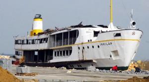 Eski Belediye Başkanı Barbaros Binicioğlu döneminde törenlerle Yalova Cumhuriyet Meydanı’na