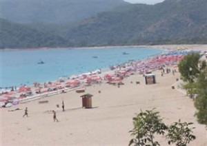 Kampçılar, paraşütçüler, konfor düşkünleri, doğa sevdalıları, masmavi ve durgun deniz