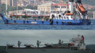 İzmit Körfezinde yer alan Hereke demir bölgesinde 3 Temmuz’da “M/T Ulucak” ve “M/V Yıldızlar 2” gemisi çatıştı. 3 Temmuz’da Pasifik Denizciliğe ait “Yıldızlar 2” gemisi demirli olduğu sırada meydana gelen kaza Arkas Denizciliğe ait “Ulucak” isimli yakıt barcının iskele vasatından […]