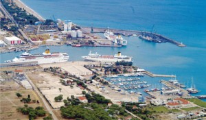Kruvaziyer ve konteyner limanı, dökme yük, genel kargo ve marina