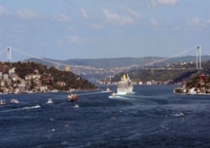 Çevre ve Şehircilik Bakanı Erdoğan Bayraktar, 8 çöp toplama teknesi