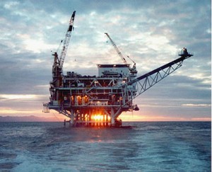 Batı Teksas türü ham petrol (WTI) ABD’de stokların üst üste