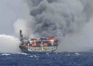 17 Haziran’da ağır hava koşullarından dolayı ikiye bölünen MOL Comfort’un