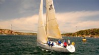 İstanbul-Bozcaada ve Bozcaada-Çeşme arasında, toplam 265 deniz mili mesafeli parkurda, iki etaplı olarak yapılacak yarışa 58 yat katılacak. Deniz Kuvvetleri Kupası ödülleri, 16 Temmuz Salı akşamı Çeşme Marina-Hayal Kahvesi’nde düzenlenecek törende sahiplerini bulacak. Deniz Kuvvetleri Kupası yarışının tamamlanmasından sonra Doğu […]
