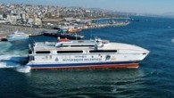 İstanbul Deniz Otobüsleri İşletmesi’nin (İDO) 15.45 ek seferini gerçekleştiren Cezayirli Hasan Paşa-1 adlı hızlı feribotun dümeni kilitlendi. Feribot, Fatih Sultan Mehmet isimli başka bir feribotla Yalova iskelesine çekilerek yolcular tahliye edildi. Yenikapı-Yalova 15.45 ek seferini yapan Cezayirli Hasan Paşa-1 adlı […]