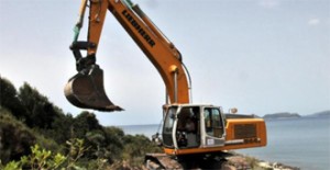 Antalya’nın Demre ilçesinde, Caretta carettaların yumurtlama sahası olan Sülüklü Plajı’nda