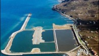 Japonya modelli Ordu-Giresun Havalimanı’nda pist çalışmaları başladı. Havaalanı, pistin, deniz dolgusuna inşa edilmesi özelliğiyle Avrupa’da ilk olacak. Deniz dolgusu ile Avrupa’da tek, dünyada Japonya’dan sonra ikinci havaalanı olacak Ordu-Giresun Havalimanı, Aralık ayında uçak iniş kalkışları için hazır hale gelecek. Daha […]