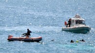 Muğla’nın Bodrum İlçesi’nin 6 mil açığındaki Yunanistan’ın İstanköy Adası’na (Kos) geçmek isteyen kaçakların bulunduğu tekne battı. Kaybolduğu söylenen 15 kişi için arama kurtarma çalışması başlatıldı. Olay, Bodrum İlçesi’ne bağlı Akyarlar Köyü Hüseyin Burnu Feneri ile Yunanistan’ın İstanköy Adası arasındaki bölgede […]