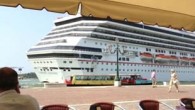 Carnival Cruises Şirketine ait bir yolcu gemisi Venedik’te büyük tehlike atlattı. “Carnival Sunshine” isimli gemisi Venedik Limanı’na girerken yanlış bir manevra ile ünlü San Marco Meydanını teğet geçti. Liman Müdürlüğü 102 bin tonluk 272 metre boyunda ve 36 metre enindeki […]