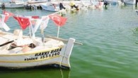 Finikeli balıkçılar, tamamen yeşile dönüşen deniz suyunun dibindeki yosunların erimesi nedeniyle her yıl temmuz ayının başından sonuna kadar bu durumun tekrarlandığını dile getirdi. Bölge insanı tarafından tam nedeni bilinmeyen ve görenlerde büyük merak uyandıran deniz suyunun yeşile dönüşmesinin, bir tür […]