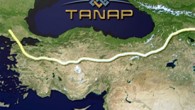 Azeri gazını Türkiye üzerinden Avrupa’ya taşıyacak Transanadolu Doğalgaz Boru Hattı projesinde hattın inşaatı için ihale açıldı. Türkiye’nin Gürcistan sınırından Yunanistan’a kadar gaz boru hattını yapmaya talip olan şirketler, 15 Ağustos’a kadar önyeterlilik başvurusu yapacak. Yaklaşık 1,800 kilometrelik 56 inçlik hat […]