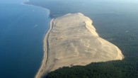 Batı Fransa’daki Arachon Koyu, Avrupa’nın Büyük Sahra Çölü oldu. Atlantik kıyısındaki La Dune de Pyla, 17. yüzyılda başlayan gizemli doğa olayı yüzünden bugün tamamen kum altında kaldı. Maksimum yüksekliği, deniz seviyesinin 117 metre üzerinde olan kum tepesi her yıl 5 […]