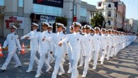 Marmara Denizi’nde gerçekleştirilecek “İleri Deniz Eğitimi-2” kapsamında 230 Deniz Harp Okulu öğrencisi, Bandırma’ya geldi. Deniz Harp Okulu 3. sınıf öğrencilerinin, gemi ve deniz şartlarına alışkanlık kazanmalarını sağlamak, mesleki bilgilerini sahada pekiştirmek, liman ziyaretleri ile bilgi ve görgülerini artırmak, temsil yeteneklerini […]